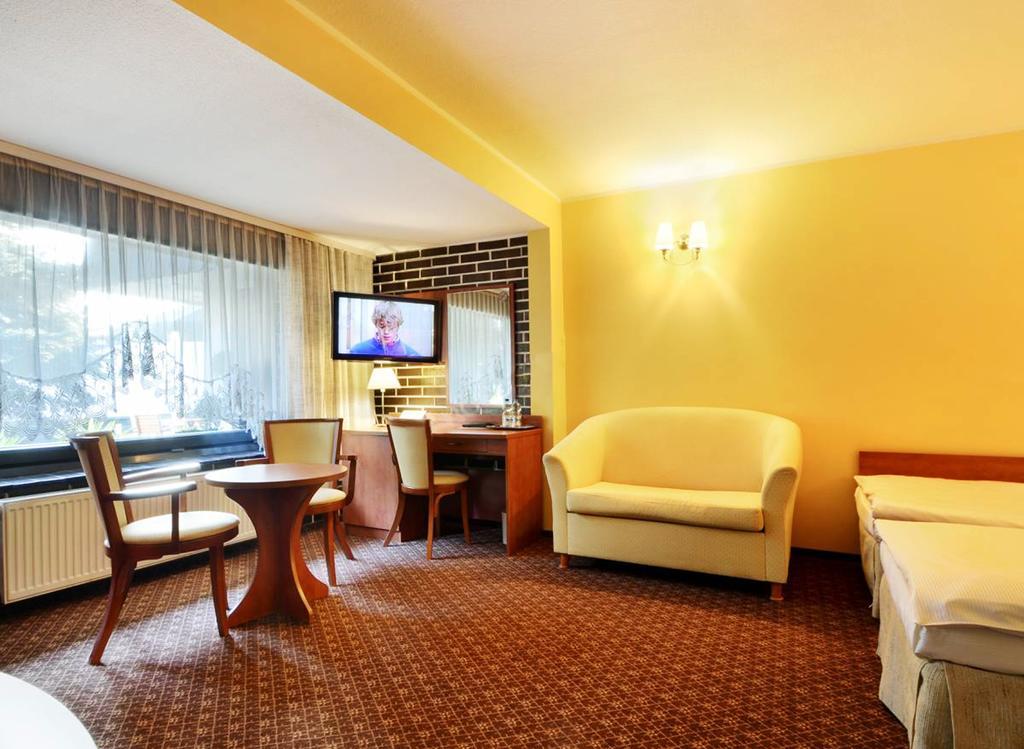 Hotel Astra Tajemniczy Ogrod Poznan Dış mekan fotoğraf